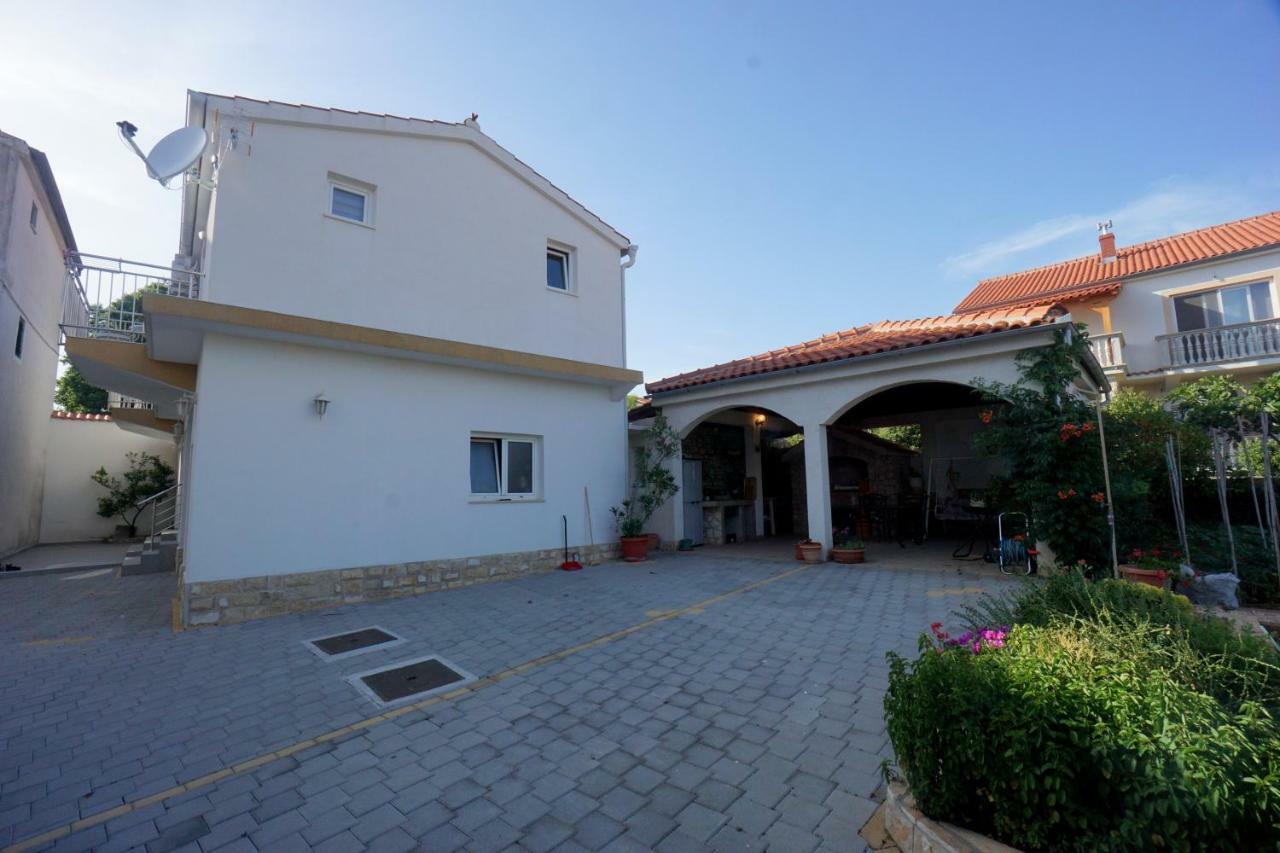 Apartments Sanja Езера Экстерьер фото
